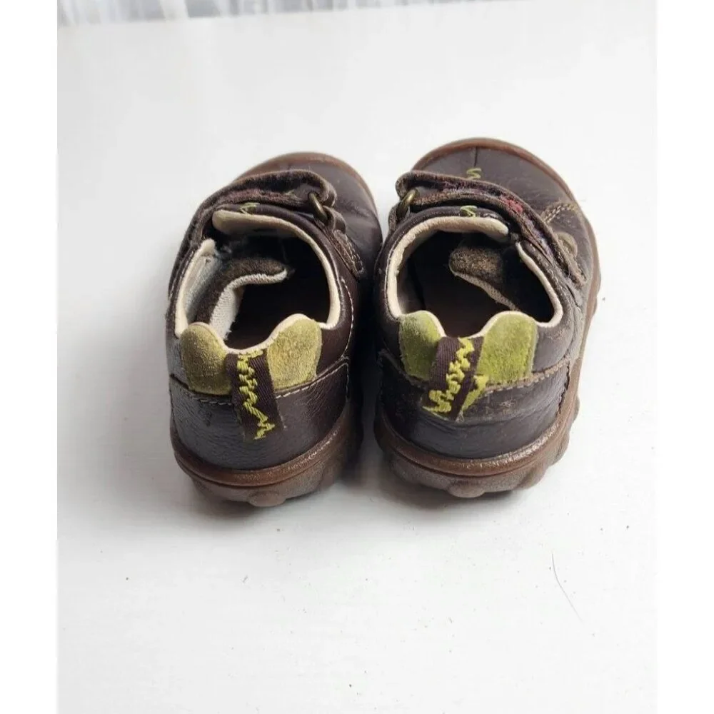 Clark's Baby FIrst Shoes Size 5.5 Brown Shoes